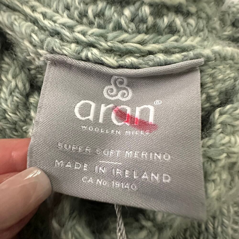 Aran Woolen Mills Sweater Womens Small Green Super Soft Merino Cable Knit Irish - Picture 6 of 9